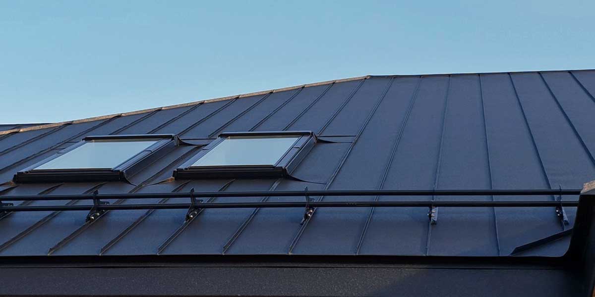 Кровельные работы в Адажи