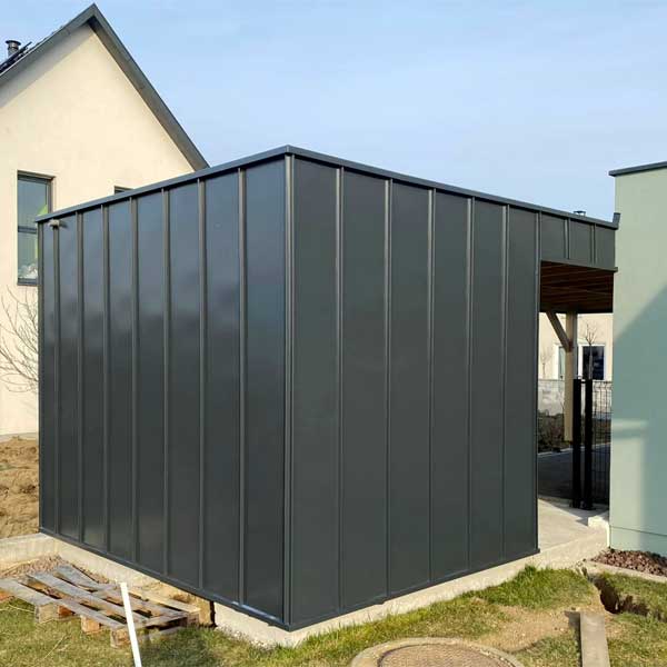 Фасад из фальцпрофиля в Марупе